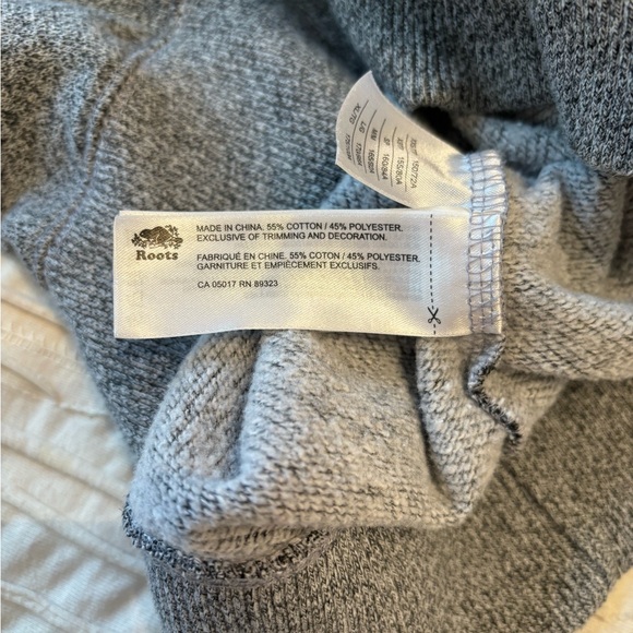 Roots whistler Canada pullover hoodie logo sweatshirt ski British Columbia - Picture 4 of 6